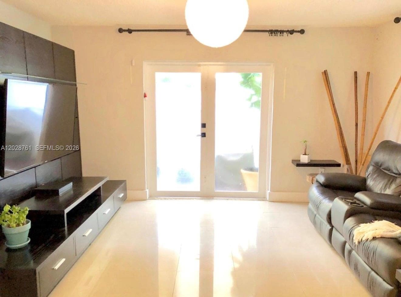 2728 SW 25th Ter # 2728, Miami FL 33133 — 14