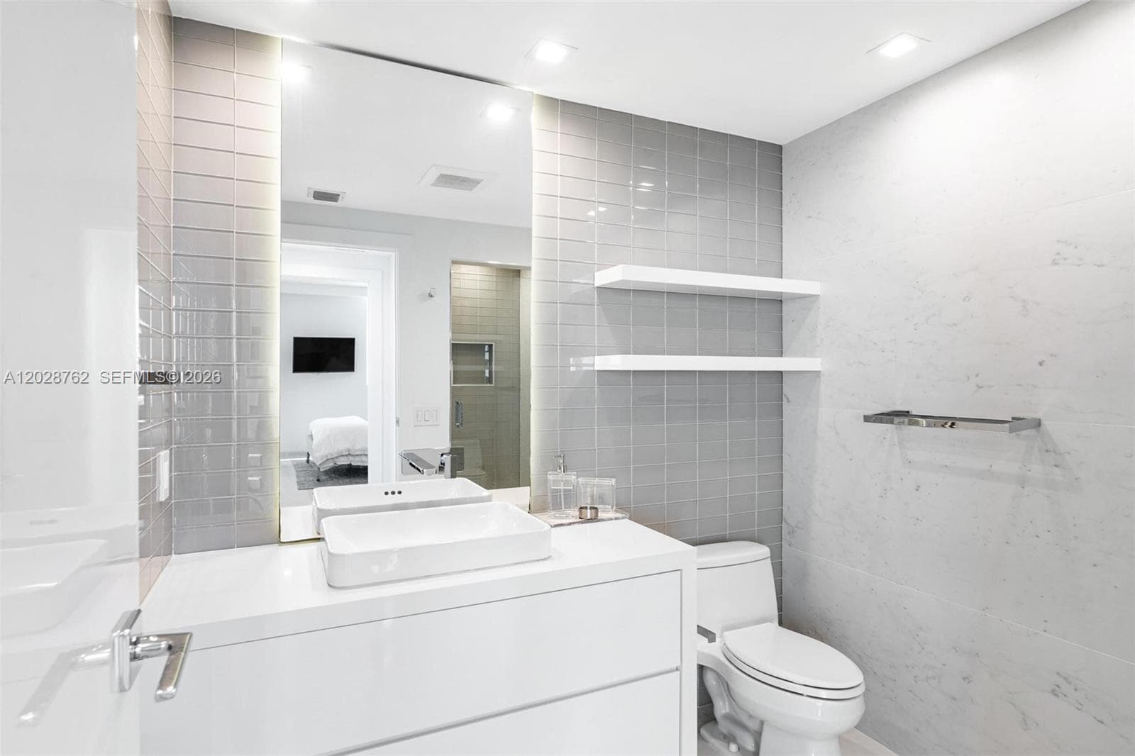 3801 Collins Ave # 703, Miami Beach FL 33140 — 13