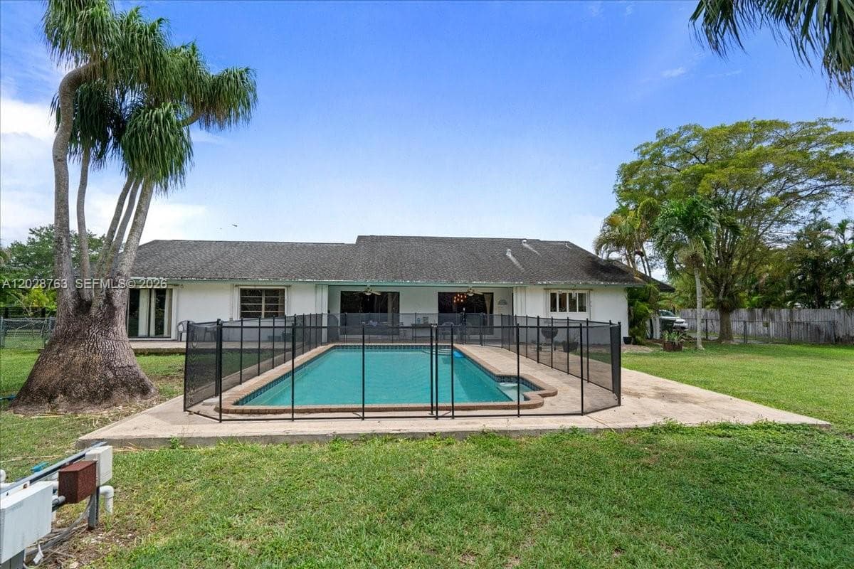 1571 NW 20th St, Homestead FL 33030 — 46