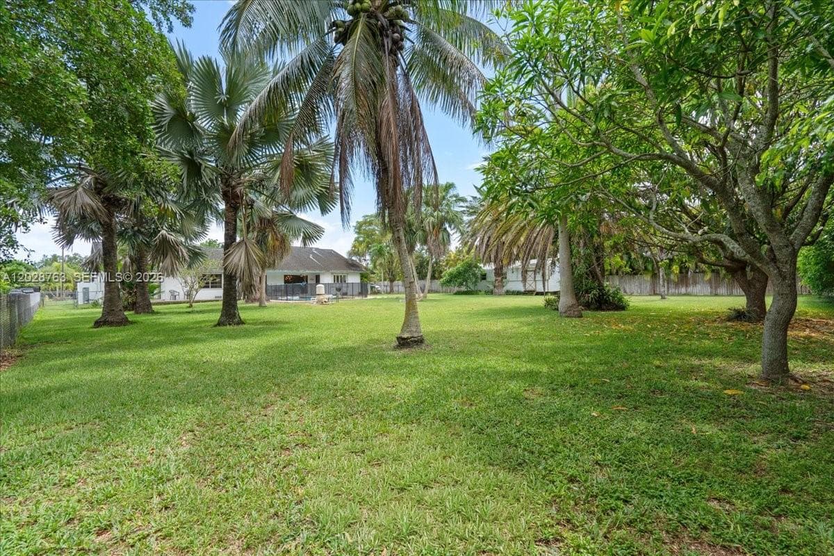 1571 NW 20th St, Homestead FL 33030 — 53