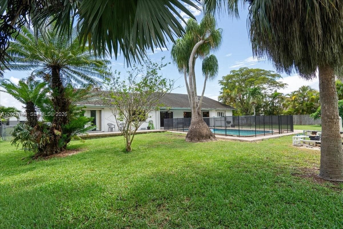 1571 NW 20th St, Homestead FL 33030 — 54
