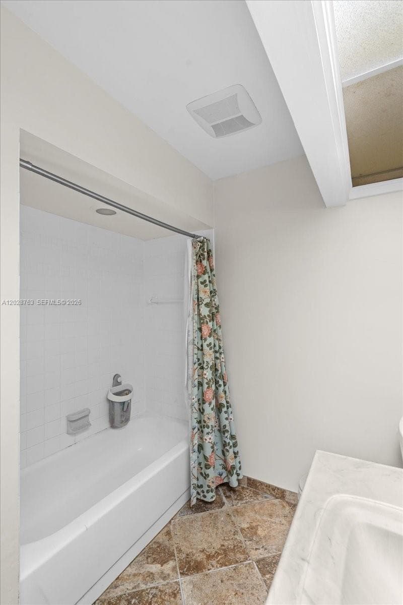 1571 NW 20th St, Homestead FL 33030 — 37