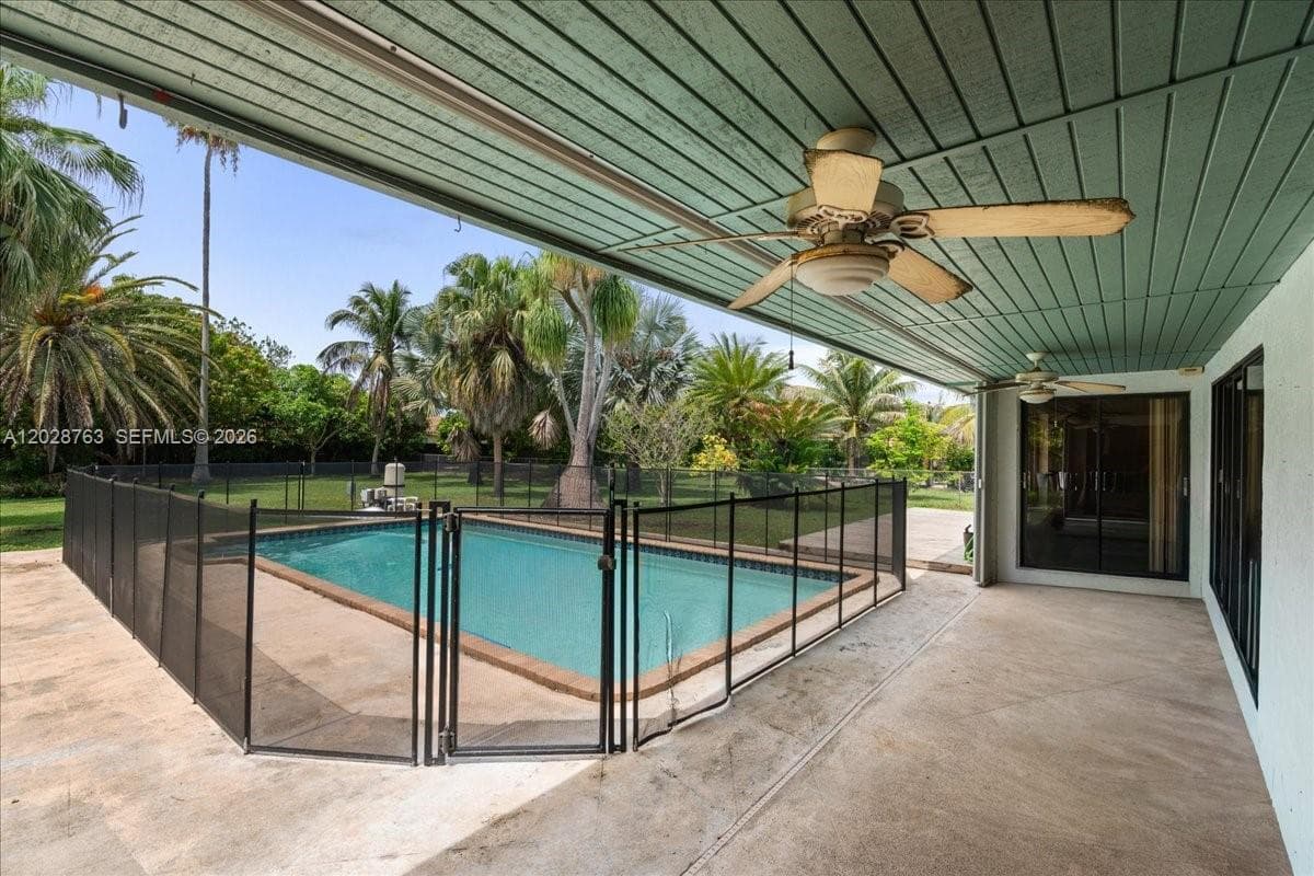 1571 NW 20th St, Homestead FL 33030 — 44