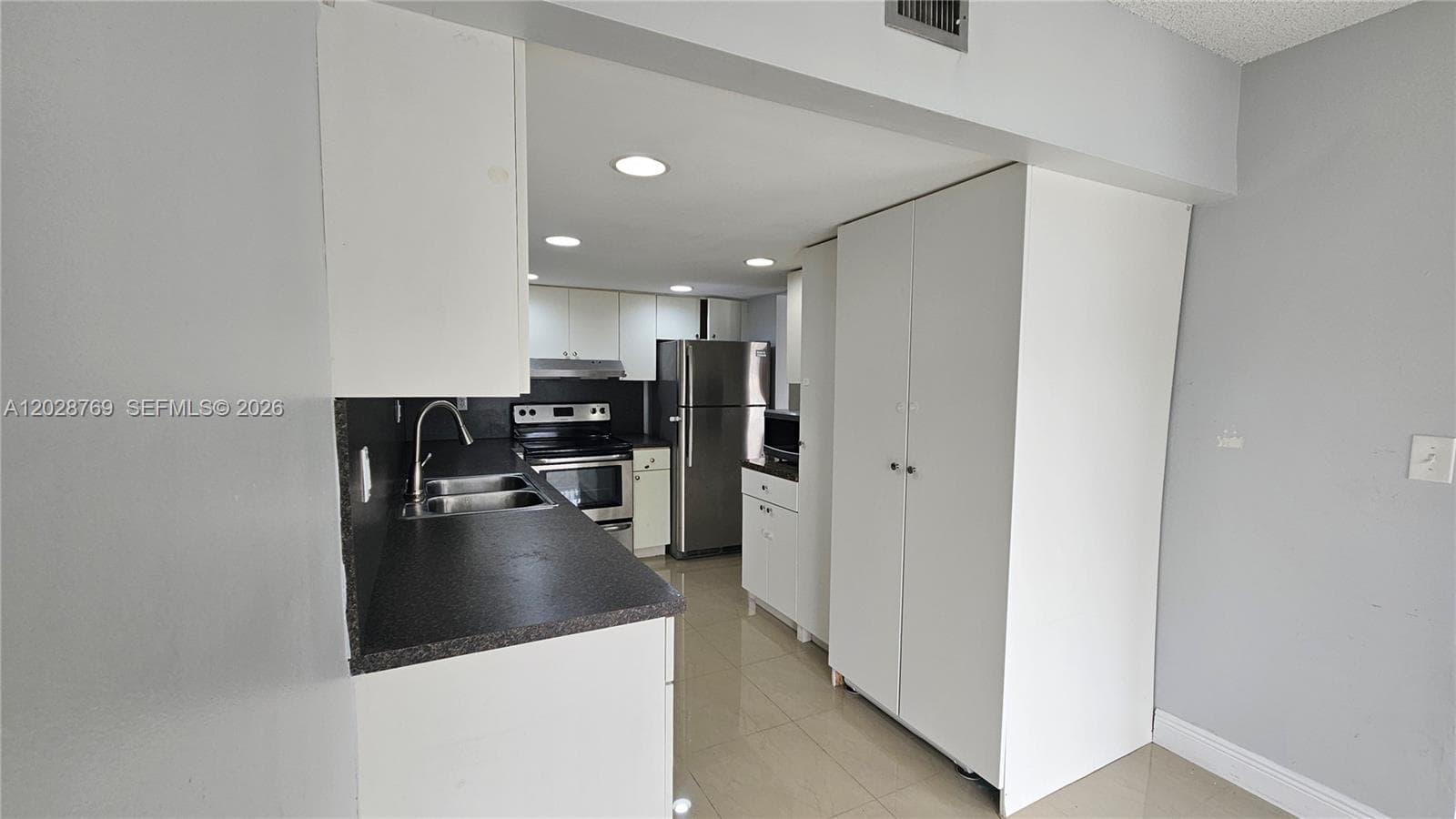 5800 SW 127th Ave # 2103, Miami FL 33183 — 1