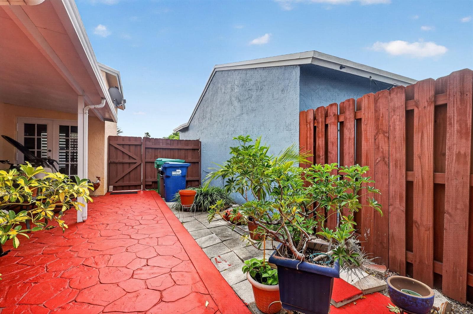 18977 NW 63rd Ct Circle, Miami Gardens FL 33015 — 43