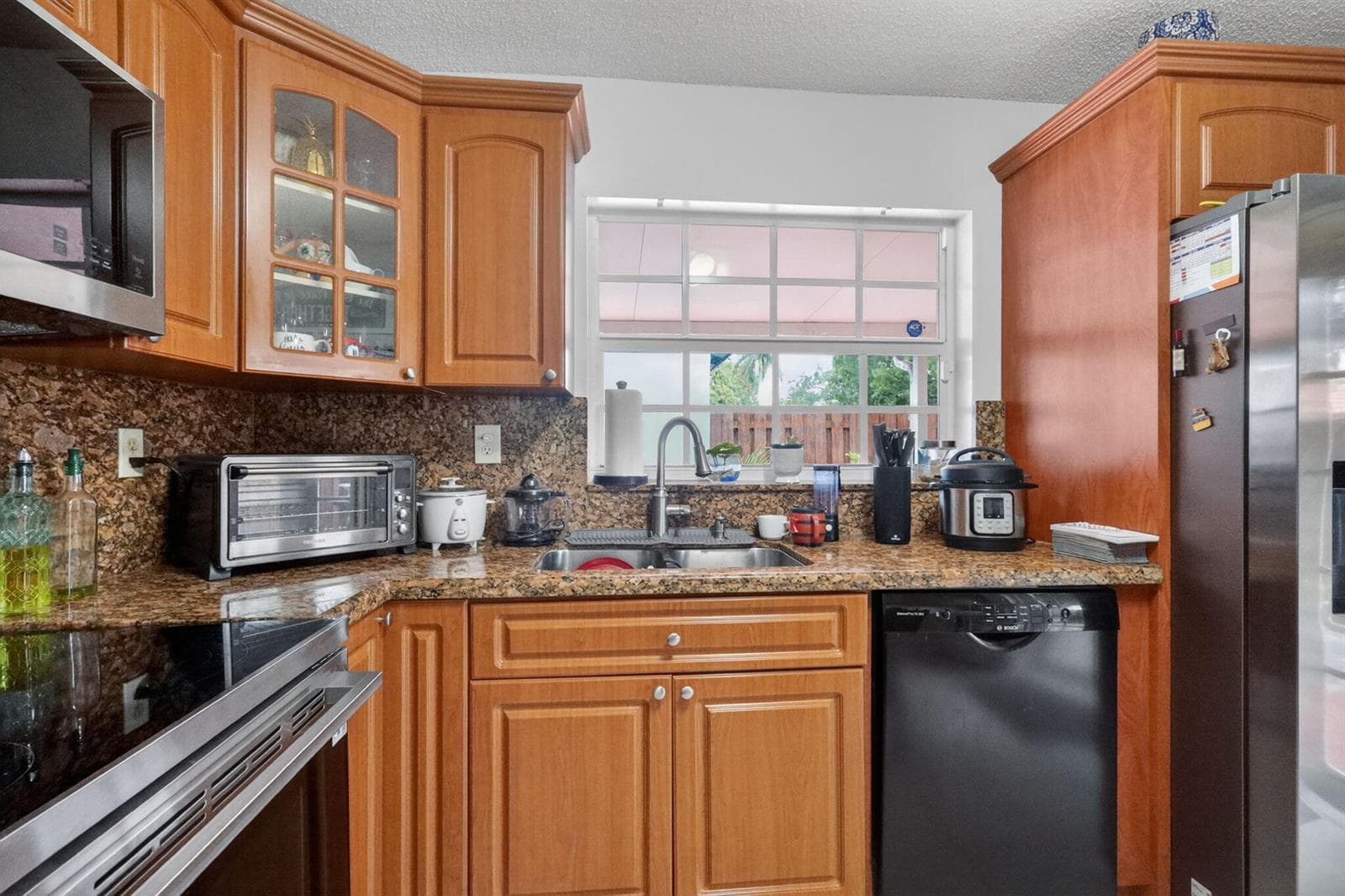 18977 NW 63rd Ct Circle, Miami Gardens FL 33015 — 10