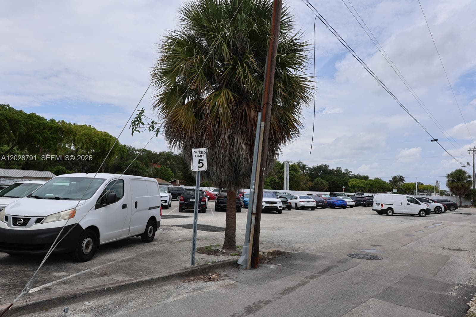 1810 NE 144th St, North Miami FL 33181 — 21