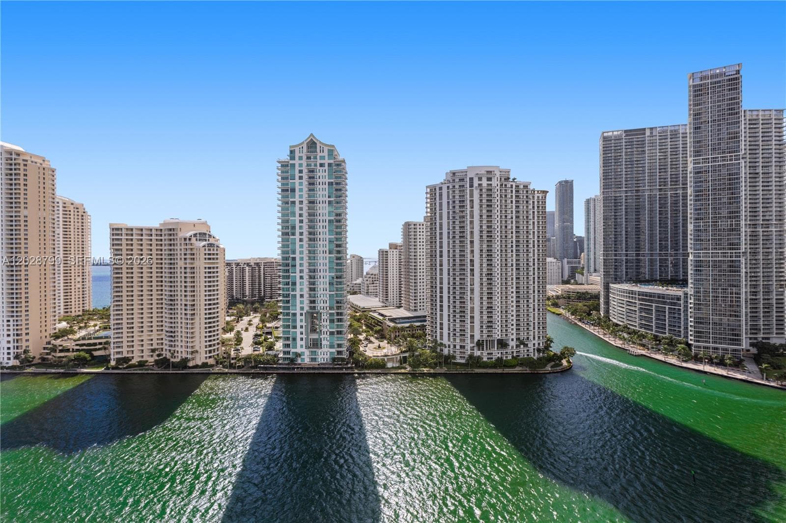 325 S Biscayne Blvd # 2517, Miami FL 33131 — 2