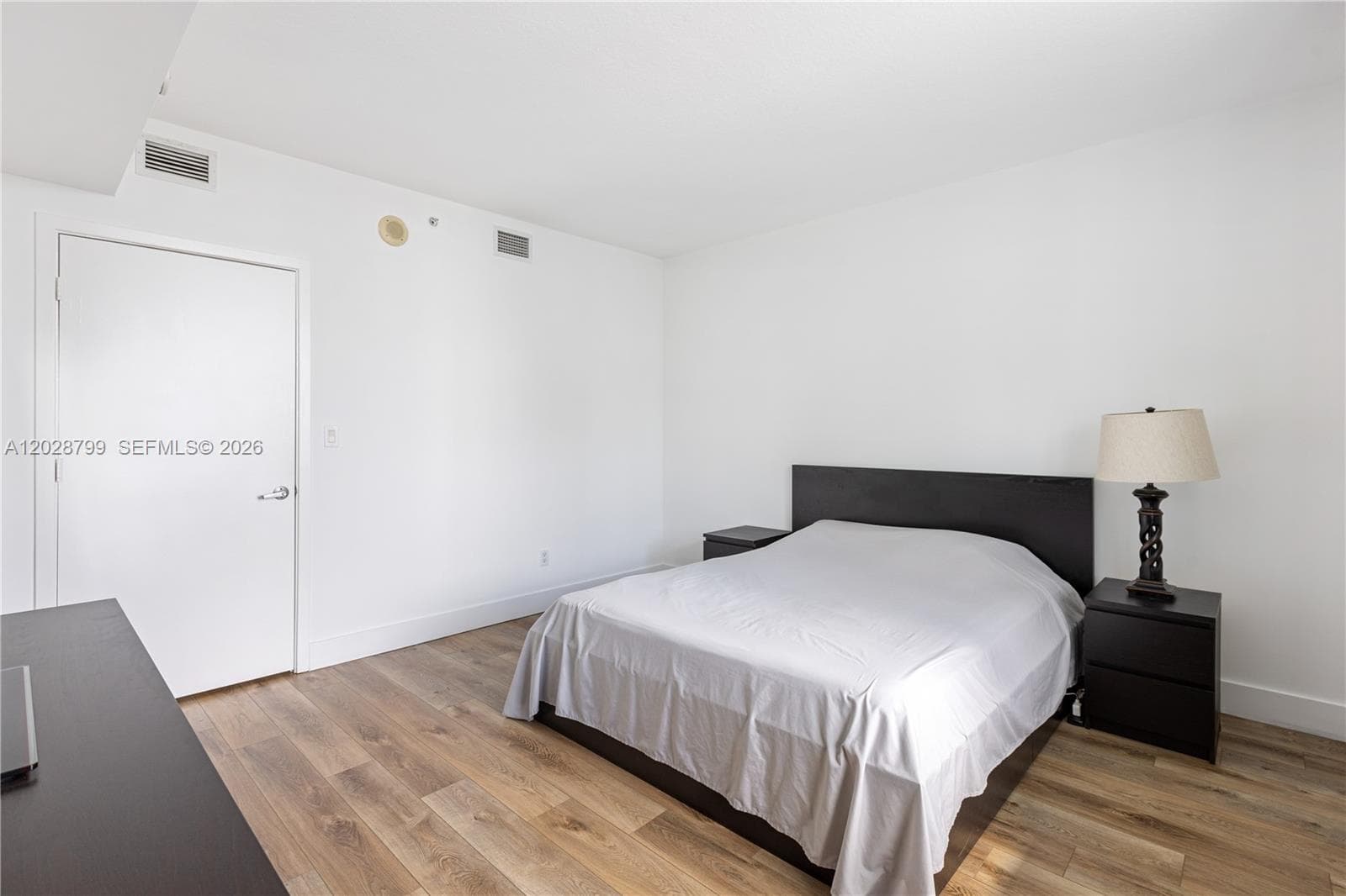 325 S Biscayne Blvd # 2517, Miami FL 33131 — 7