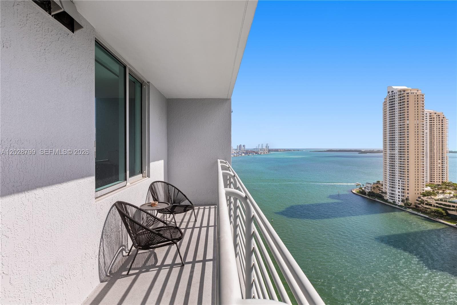 325 S Biscayne Blvd # 2517, Miami FL 33131 — 3