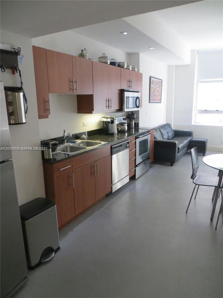 111 E Flagler St # 402, Miami FL 33131 — 2