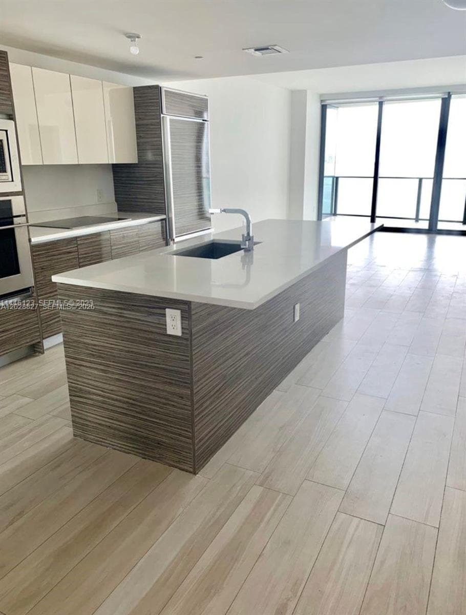 460 NE 28th St # 1406, Miami FL 33137 — 4