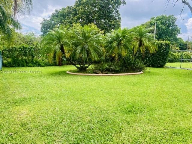 7910 SW 73rd Ct, Miami FL 33143 — 21