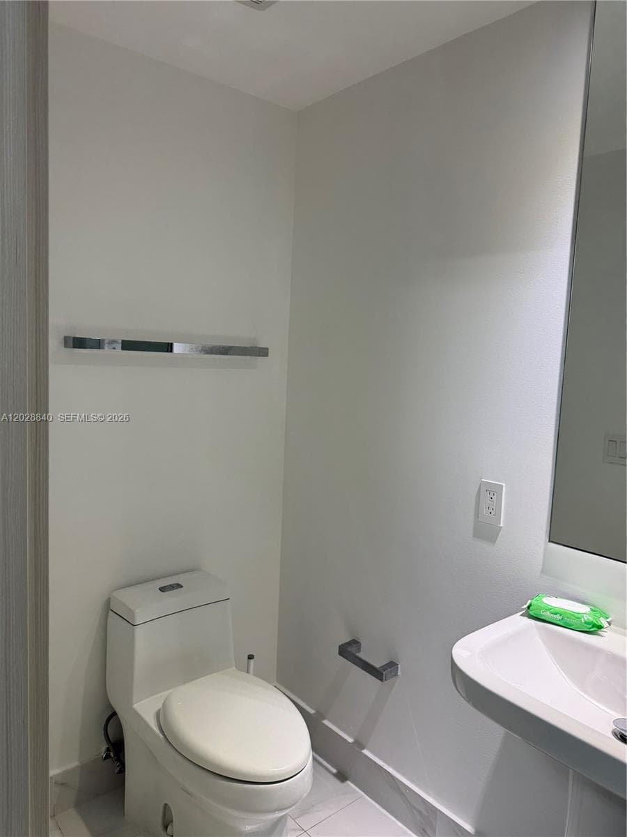 801 S Miami Ave # 1808, Miami FL 33130 — 42