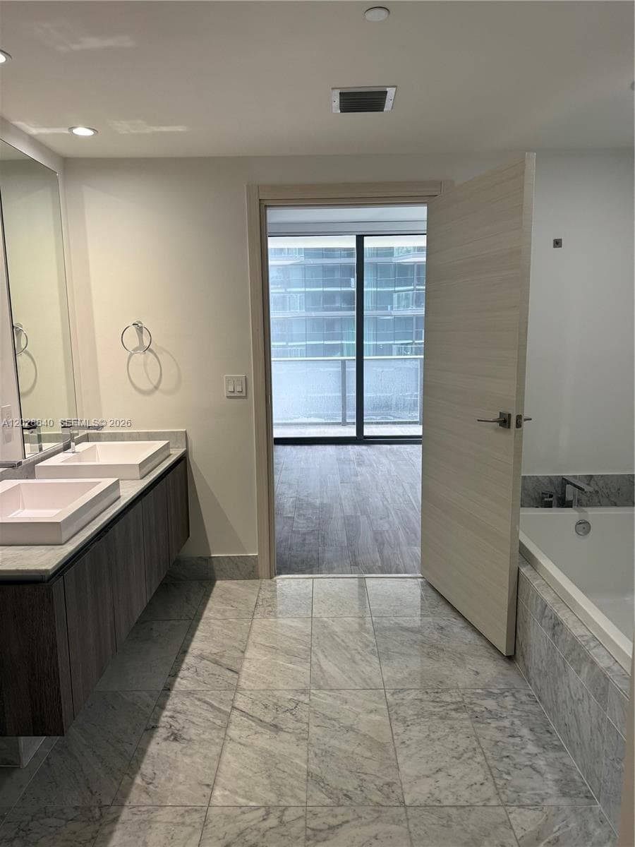 801 S Miami Ave # 1808, Miami FL 33130 — 26