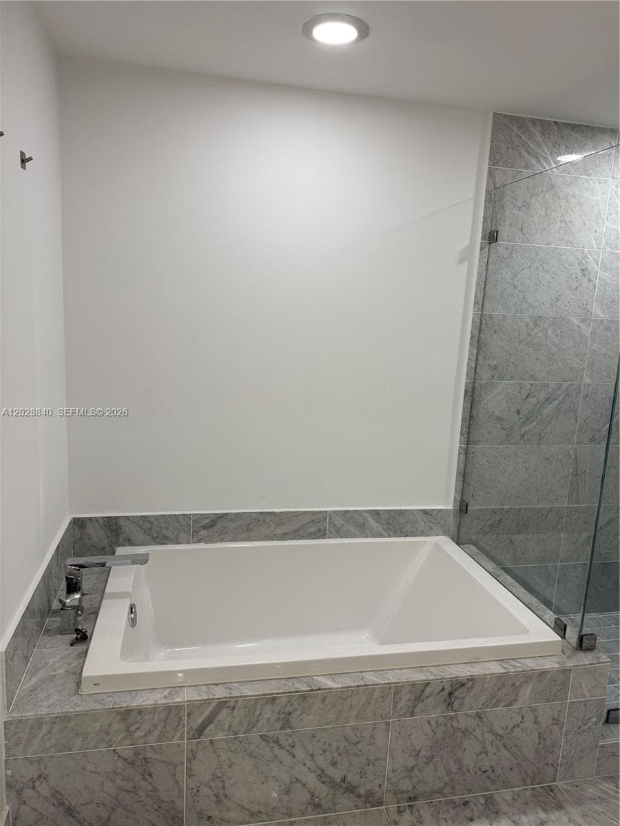 801 S Miami Ave # 1808, Miami FL 33130 — 28