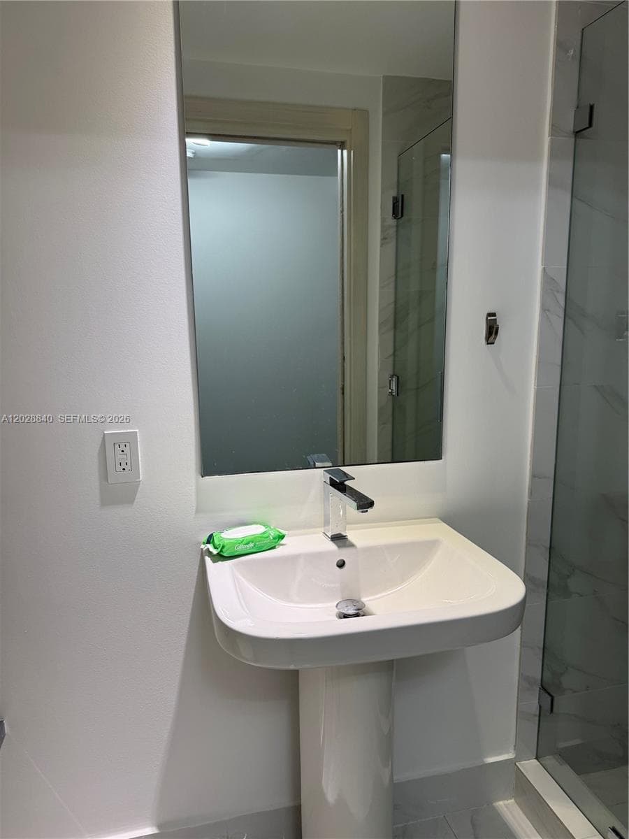 801 S Miami Ave # 1808, Miami FL 33130 — 38