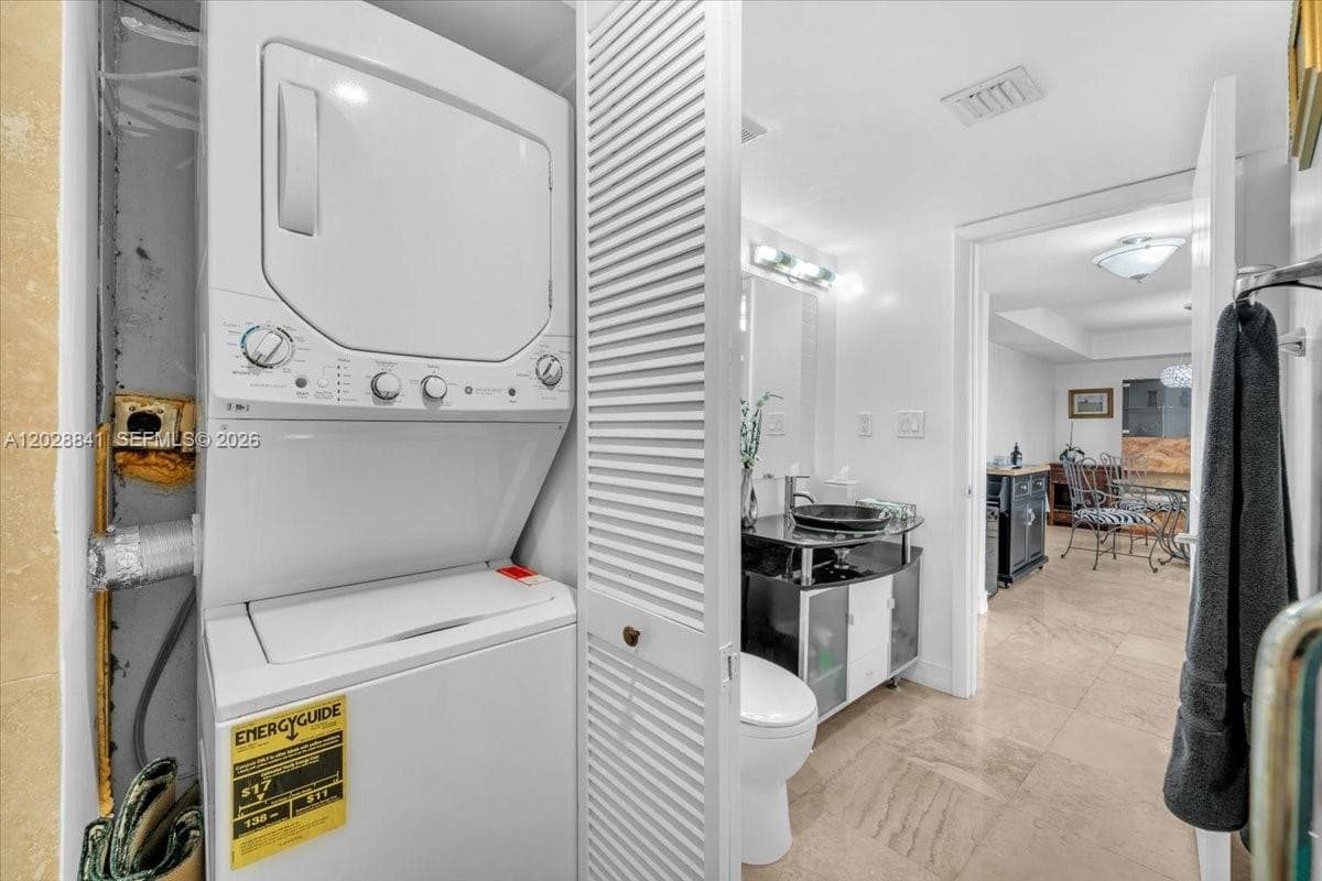 2000 Towerside Ter # 908, Miami FL 33138 — 16