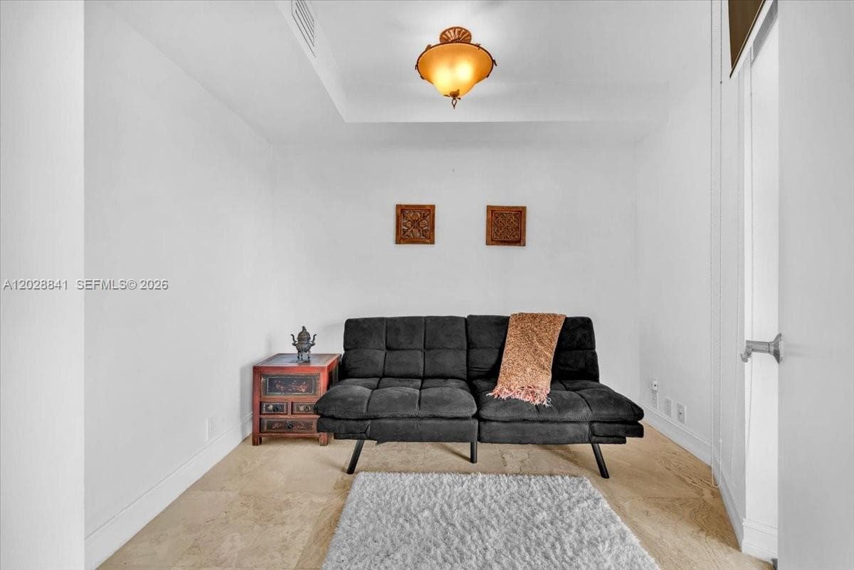 2000 Towerside Ter # 908, Miami FL 33138 — 18