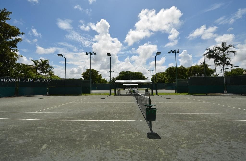 2000 Towerside Ter # 908, Miami FL 33138 — 37