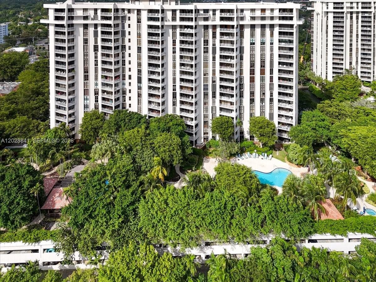 2000 Towerside Ter # 908, Miami FL 33138 — 31