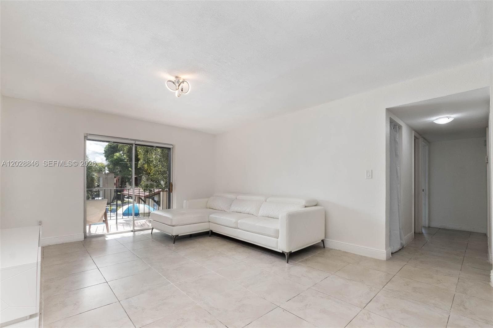 10748 N Kendall Dr # N22, Miami FL 33176 — 2
