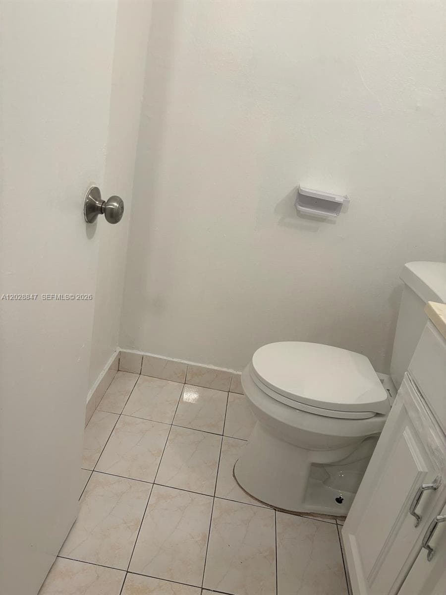 6675 W 4th Ave # 408, Hialeah FL 33012 — 15