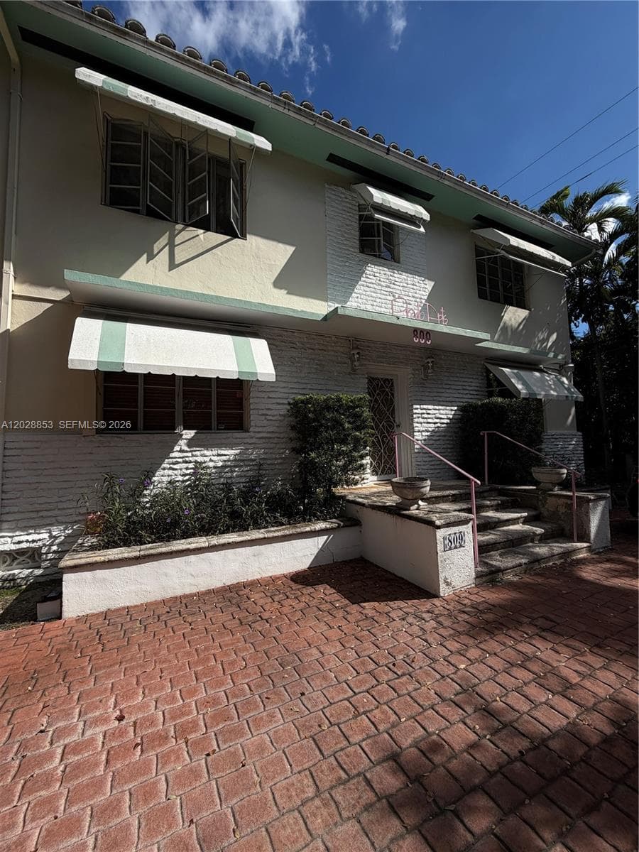 809 Ferdinand St # 3, Coral Gables FL 33134 — 2
