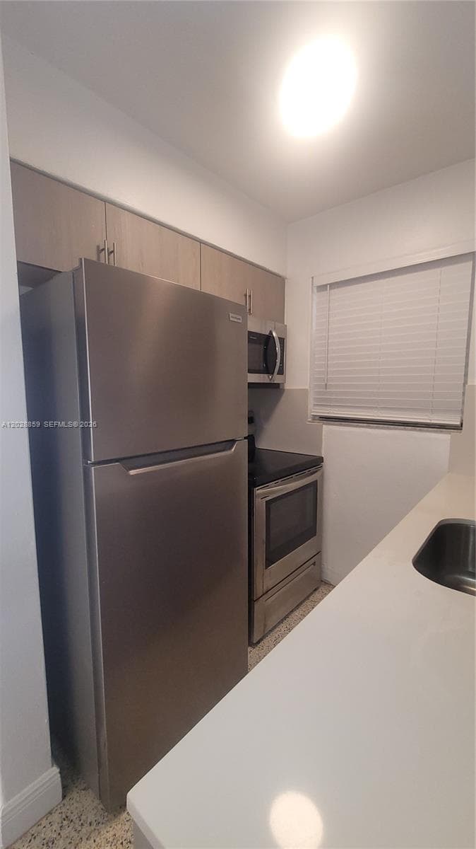 34 E 21st St # 3, Hialeah FL 33010 — 8