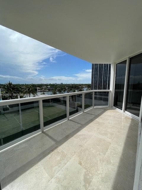 4779 Collins Ave # 706, Miami Beach FL 33140 — 19
