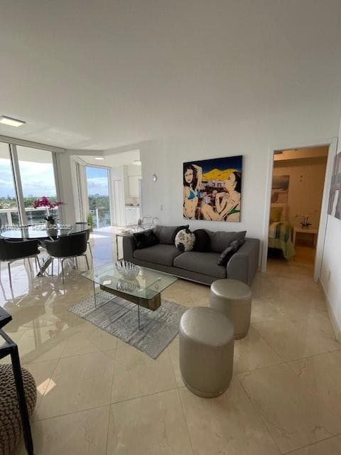 4779 Collins Ave # 706, Miami Beach FL 33140 — 4