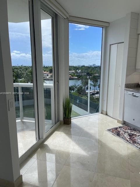 4779 Collins Ave # 706, Miami Beach FL 33140 — 8