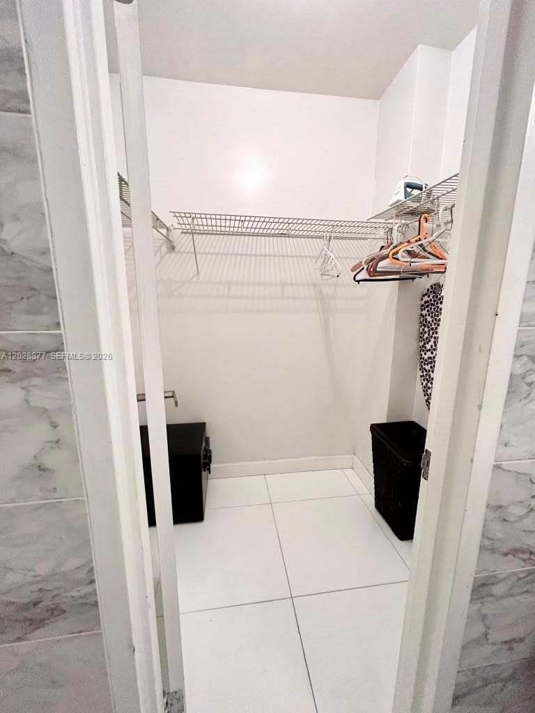 100 Lincoln Rd # 701, Miami Beach FL 33139 — 7