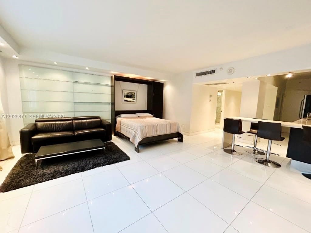 100 Lincoln Rd # 701, Miami Beach FL 33139 — 3