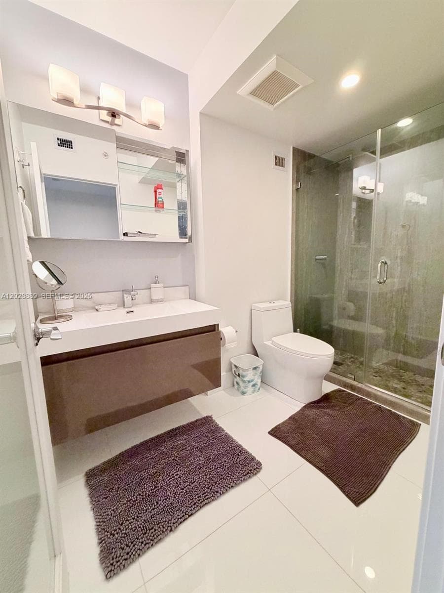 100 Lincoln Rd # 1504, Miami Beach FL 33139 — 7