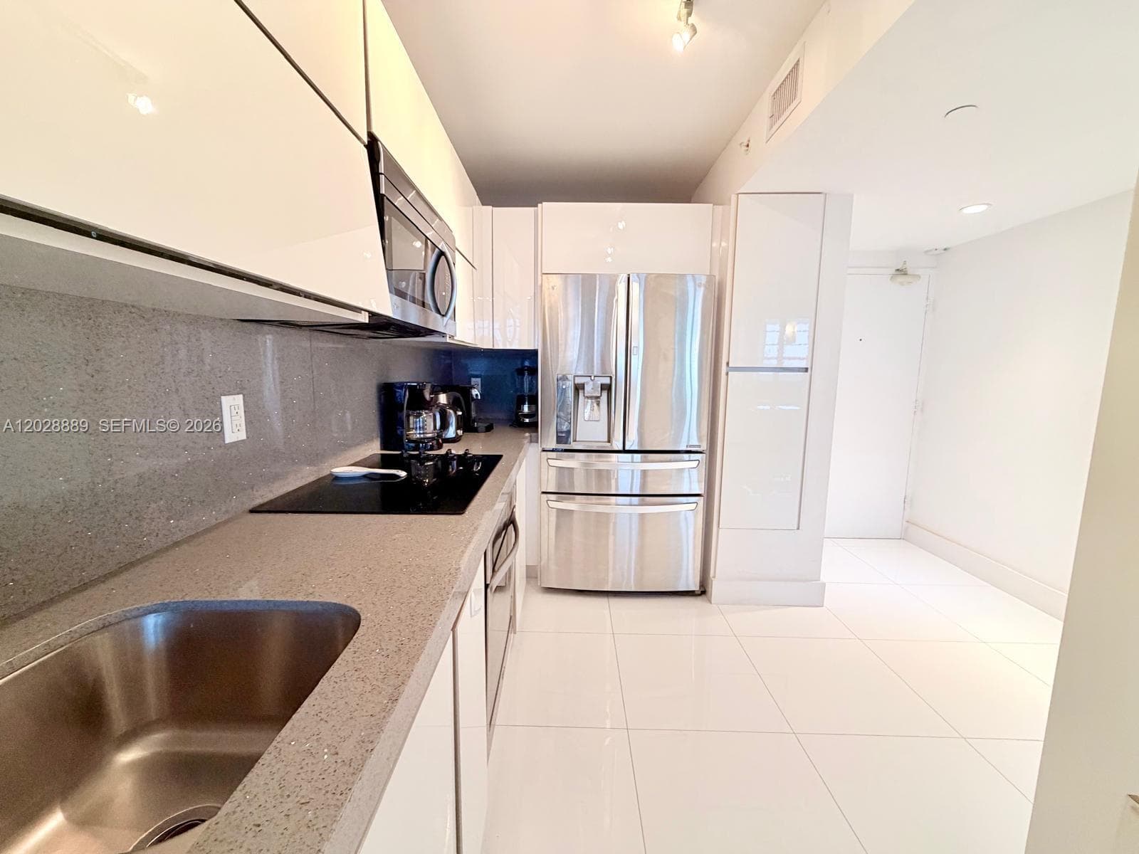 100 Lincoln Rd # 1504, Miami Beach FL 33139 — 4
