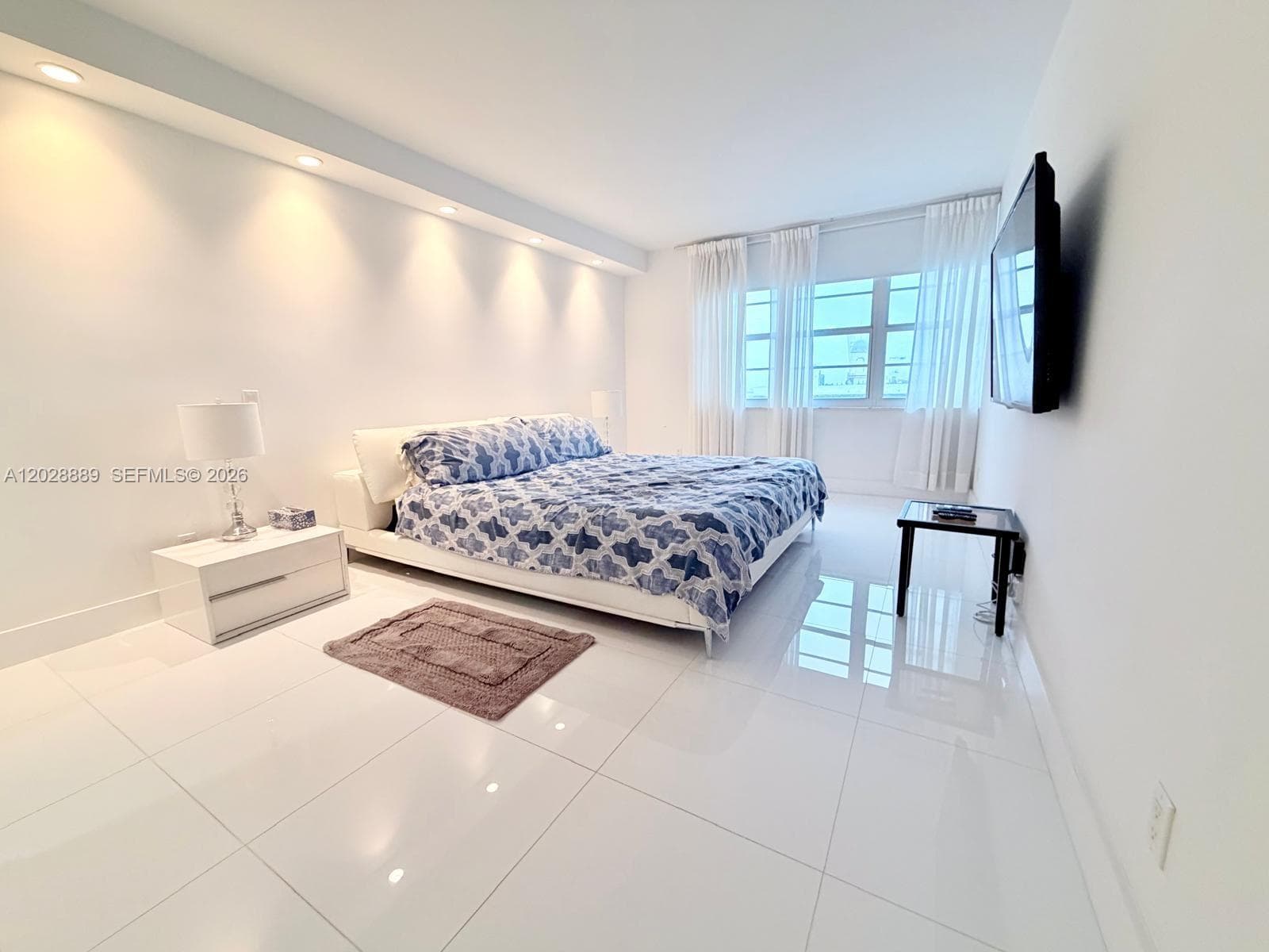 100 Lincoln Rd # 1504, Miami Beach FL 33139 — 8