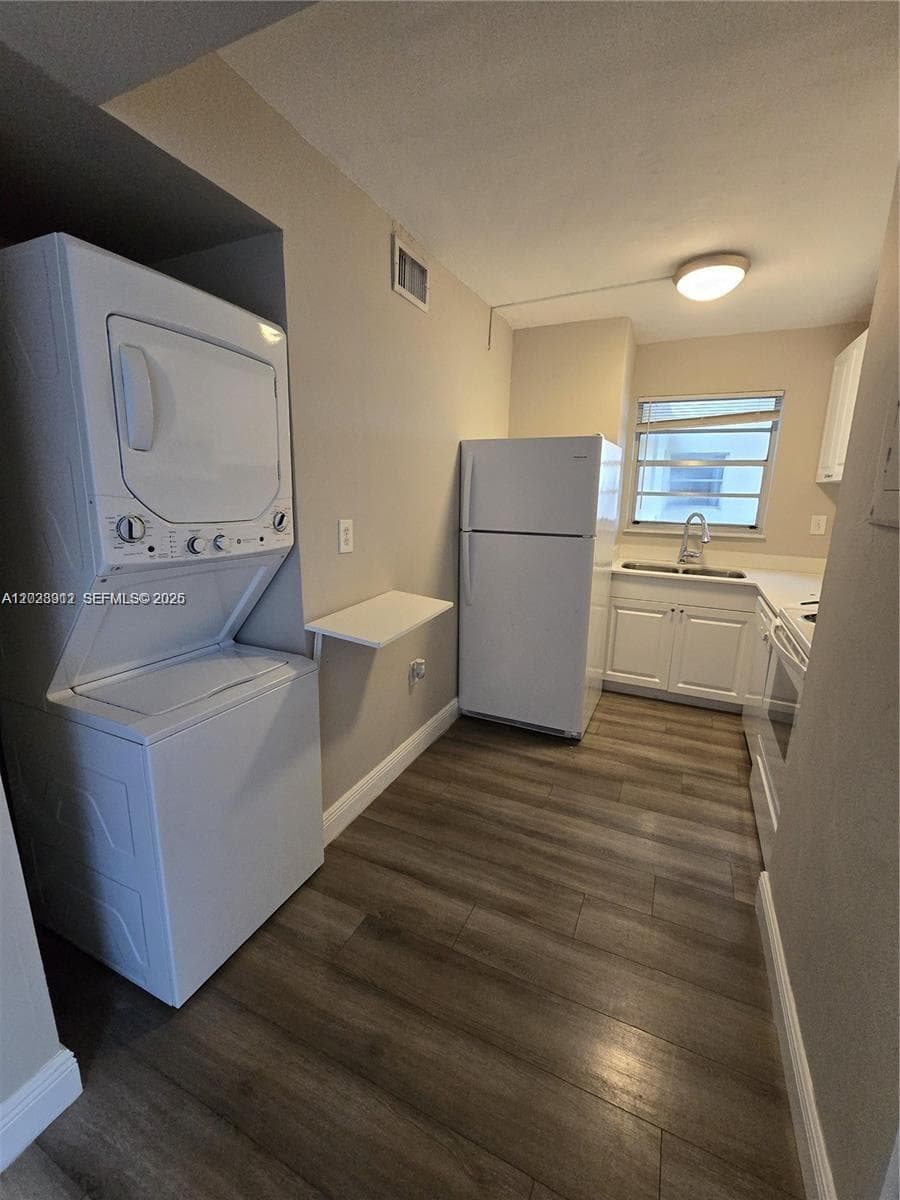 8870 Fontainebleau Blvd # 502, Miami FL 33172 — 13