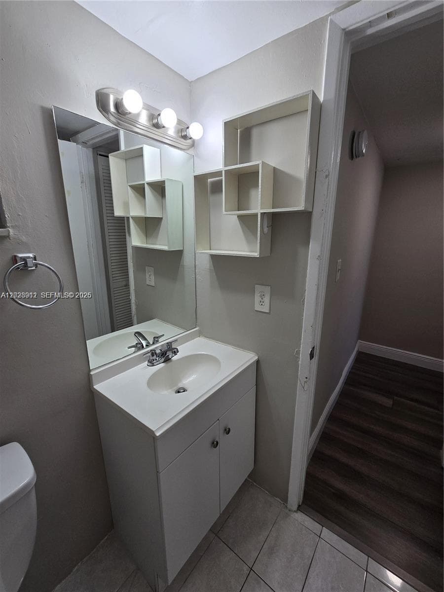 8870 Fontainebleau Blvd # 502, Miami FL 33172 — 16