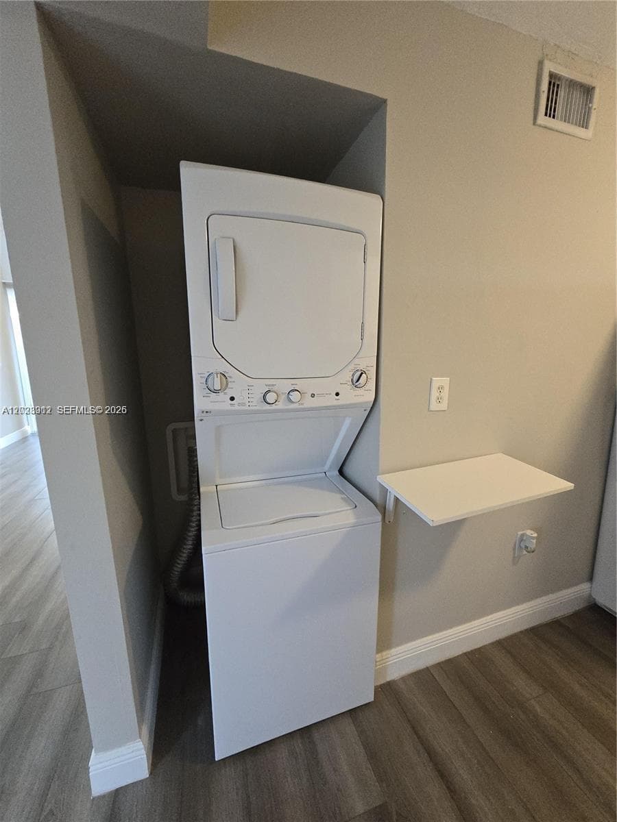 8870 Fontainebleau Blvd # 502, Miami FL 33172 — 14