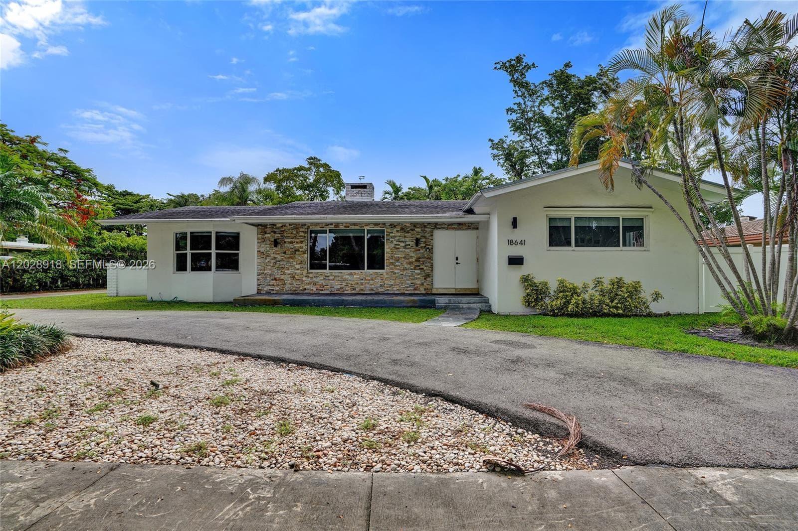 18641 NE 21st Ave, Miami FL 33179 — 42