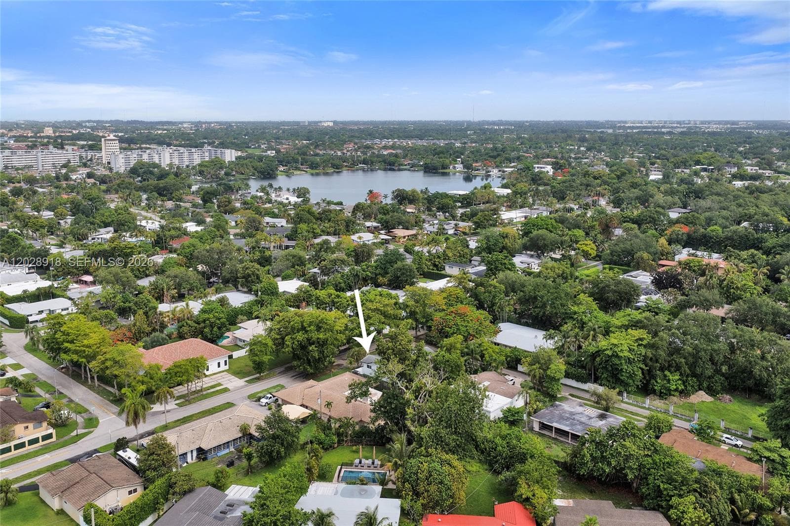 18641 NE 21st Ave, Miami FL 33179 — 54