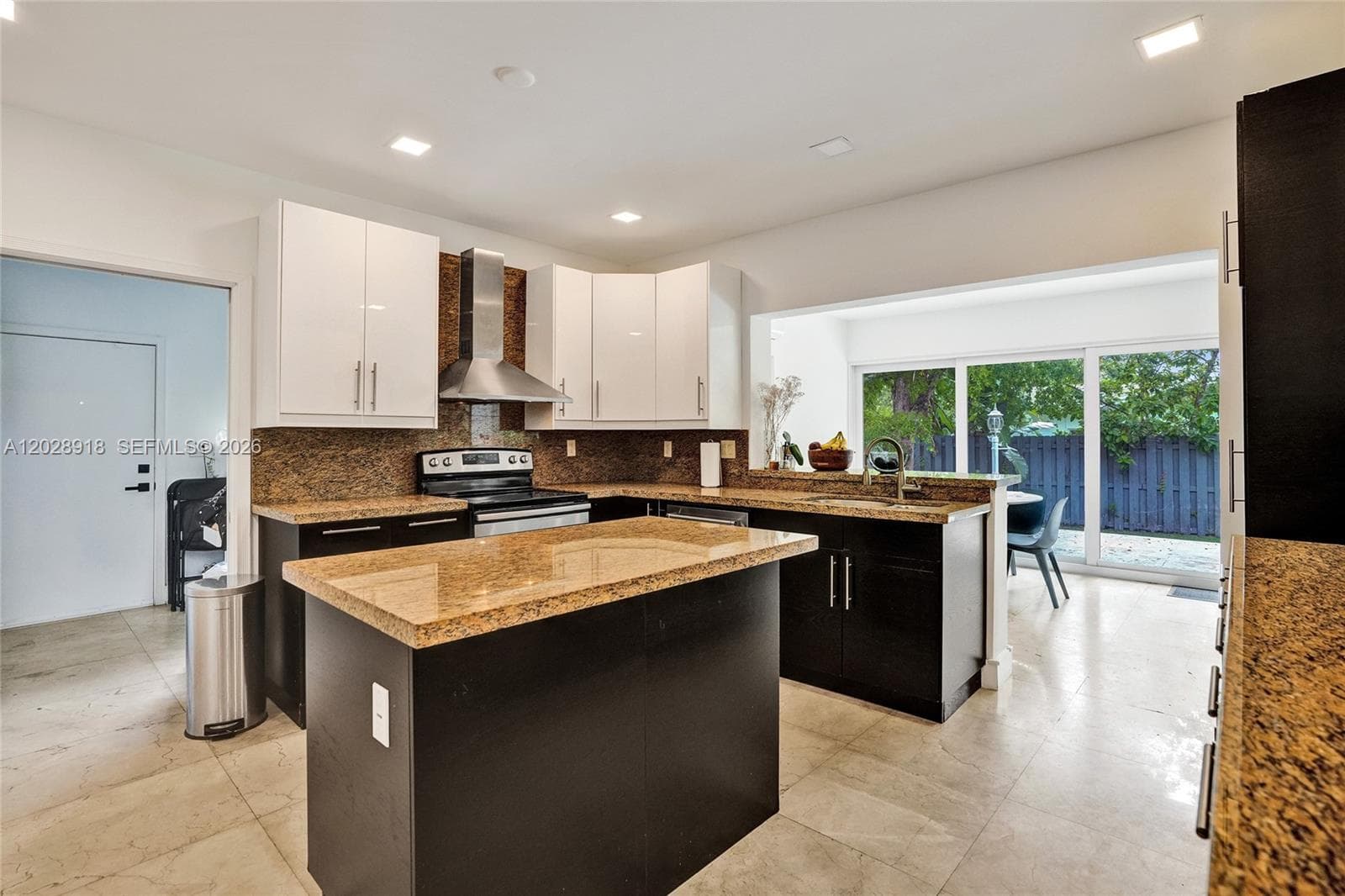 18641 NE 21st Ave, Miami FL 33179 — 25
