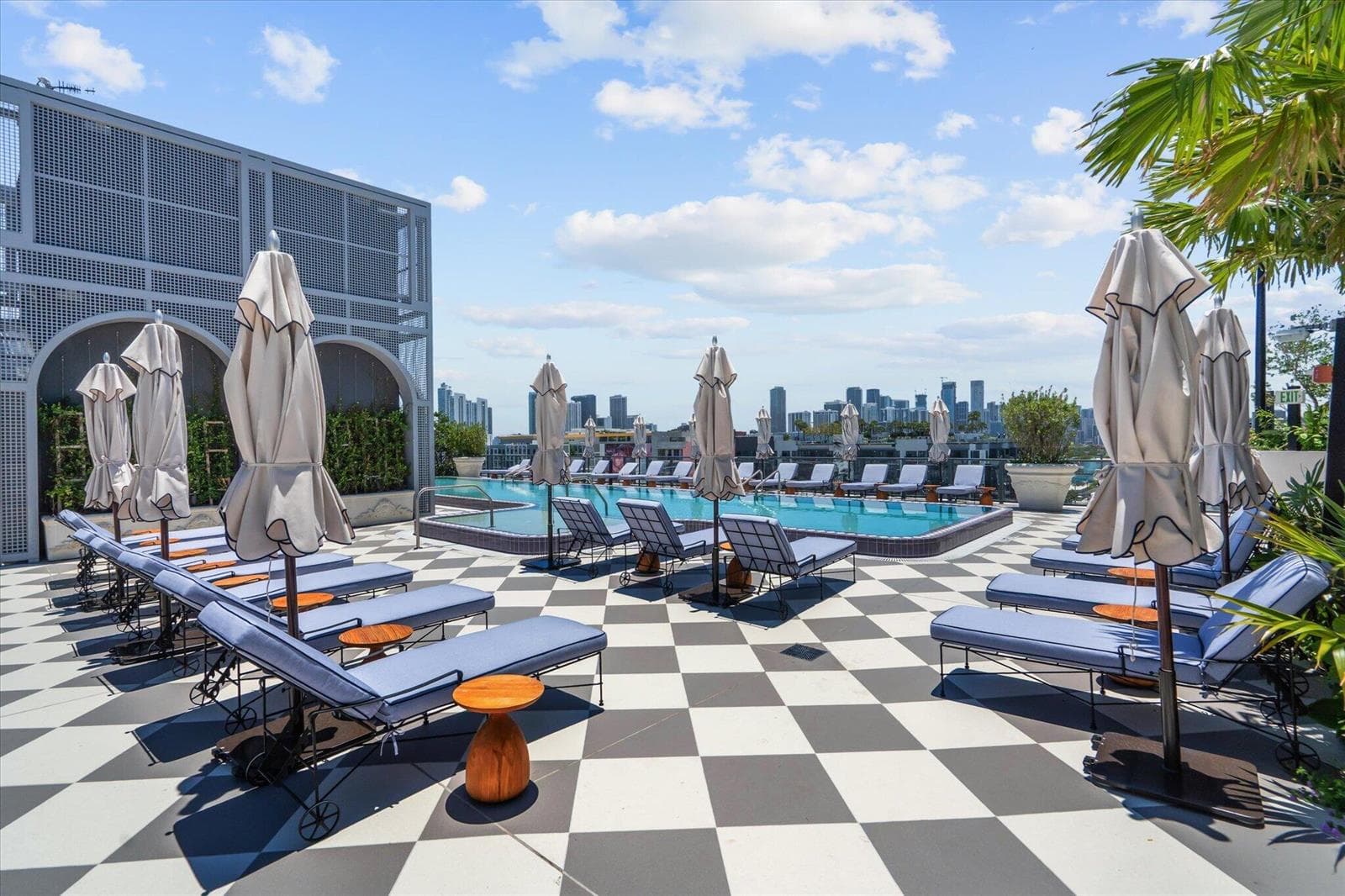 2700 NW 2nd Avenue, Miami FL 33127 — 24