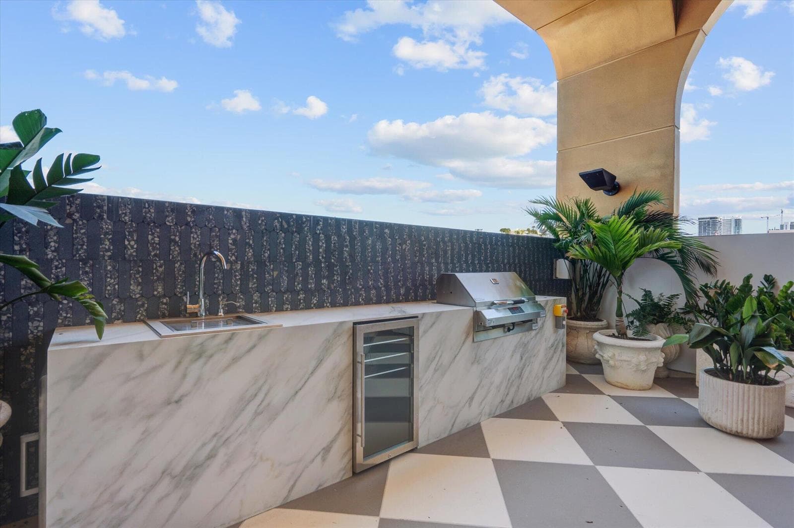 2700 NW 2nd Avenue, Miami FL 33127 — 33