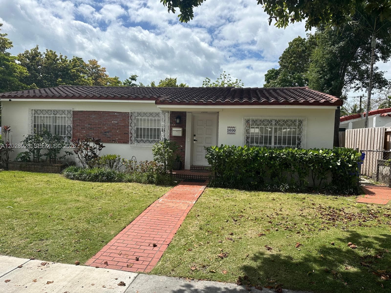3600 SW 26th St, Miami FL 33133 — 2