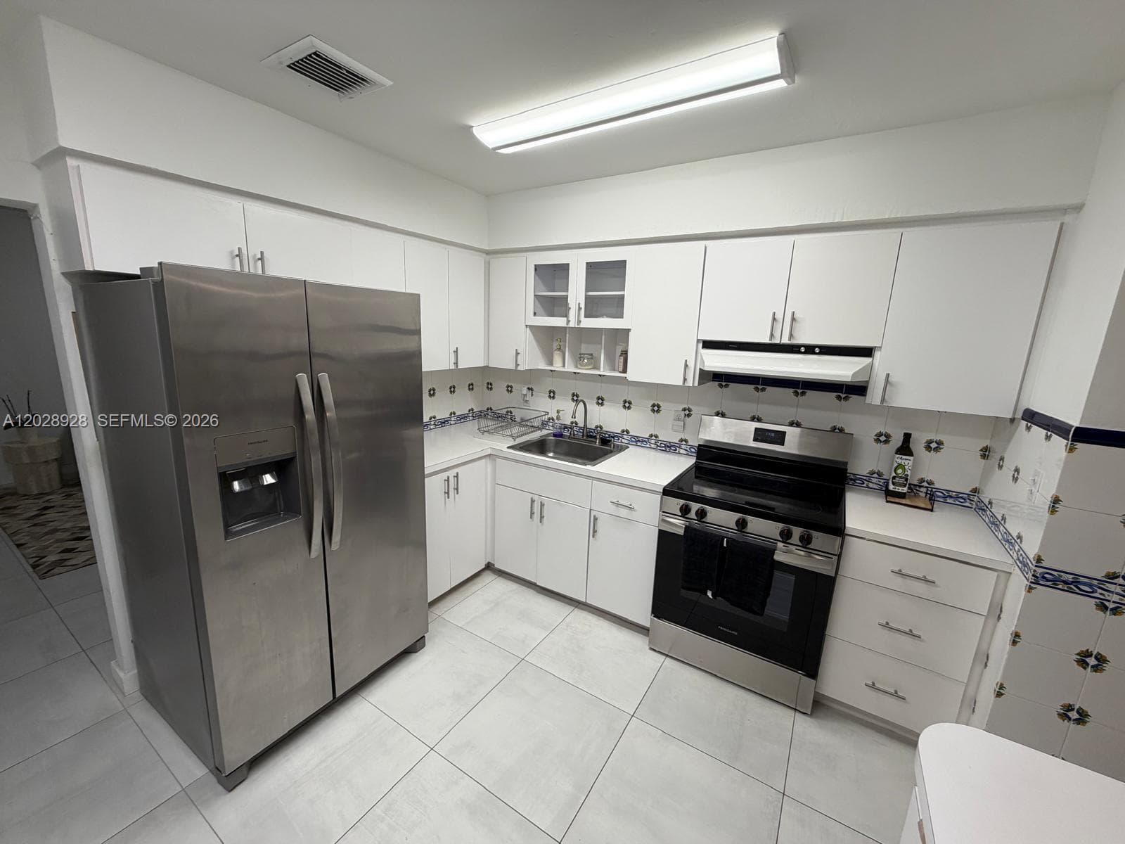 3600 SW 26th St, Miami FL 33133 — 3