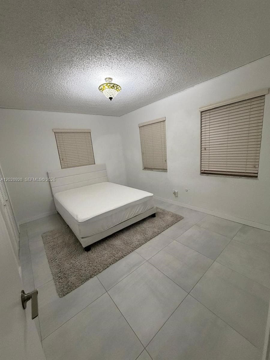 3600 SW 26th St, Miami FL 33133 — 9
