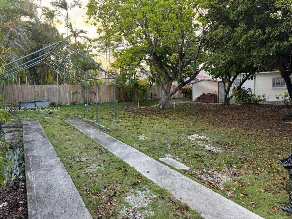 3600 SW 26th St, Miami FL 33133 — 15