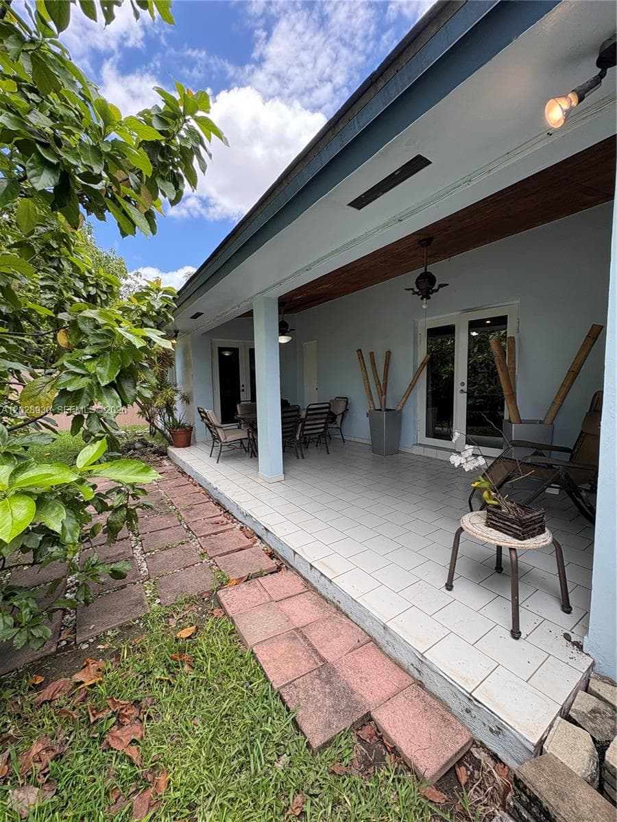 3124 SW 139th Pl, Miami FL 33175 — 14